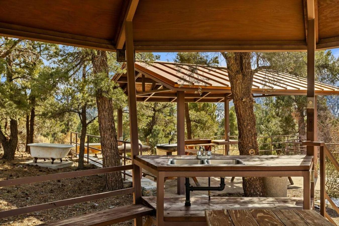 Steel Pine Lodge A Rustic Mountain Retreat Views Baldwin Lake Luaran gambar