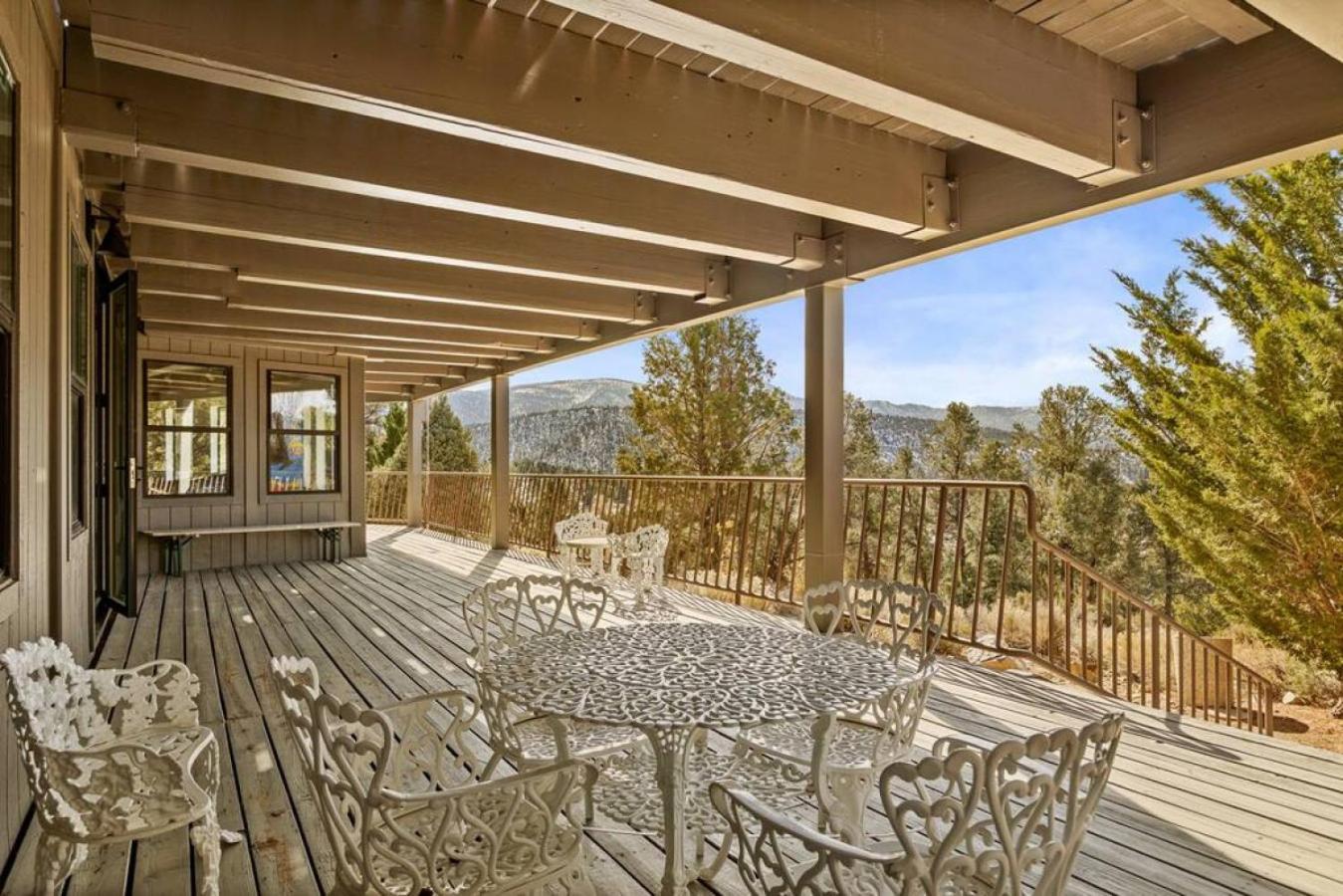 Steel Pine Lodge A Rustic Mountain Retreat Views Baldwin Lake Luaran gambar