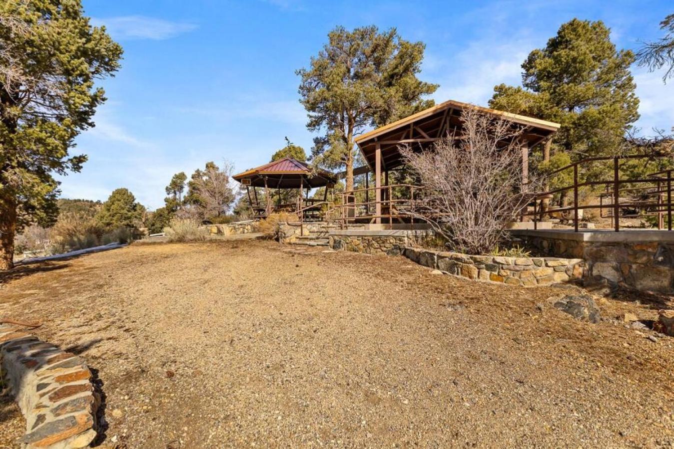 Steel Pine Lodge A Rustic Mountain Retreat Views Baldwin Lake Luaran gambar