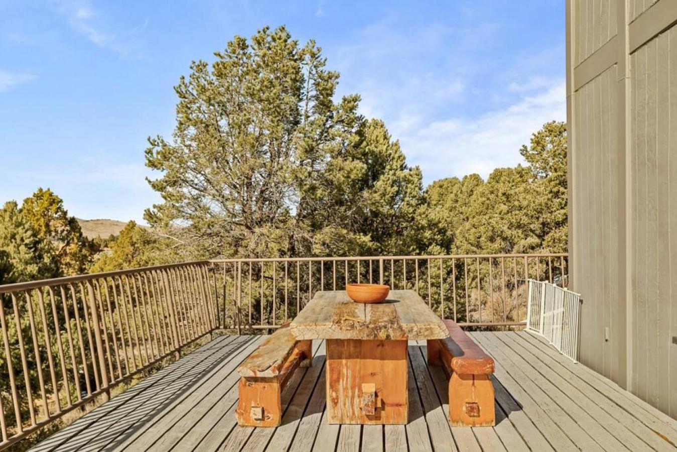 Steel Pine Lodge A Rustic Mountain Retreat Views Baldwin Lake Luaran gambar